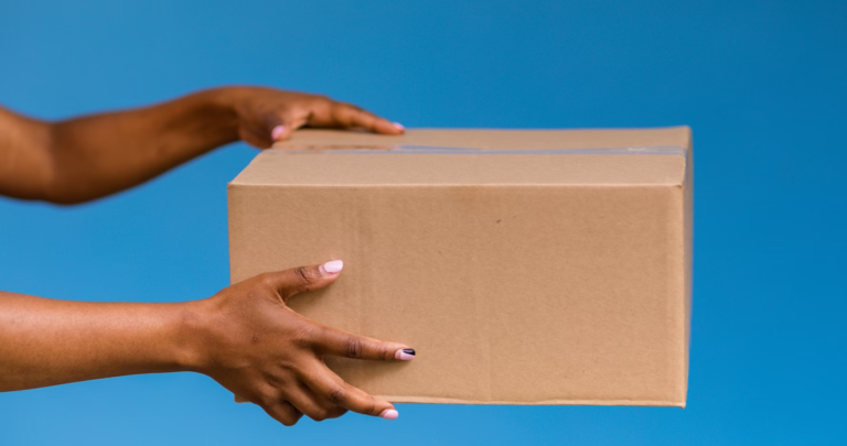 Cómo Enviar Regalos y Servicios a Tus Familiares en Cuba Desde EE.UU.